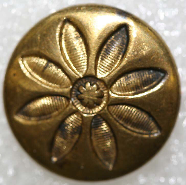Button, metal, American or European