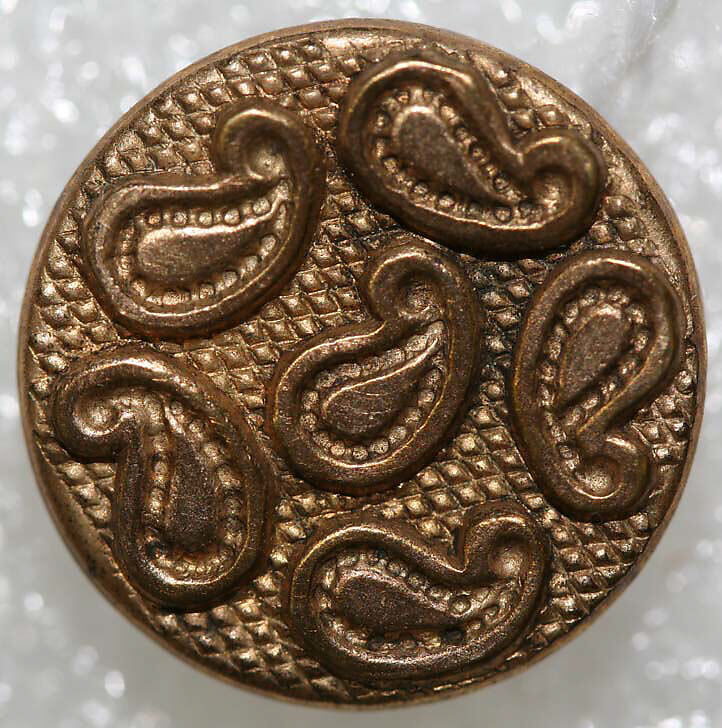 Button, metal, American or European