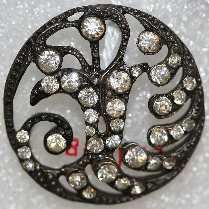 Button, metal, paste, French