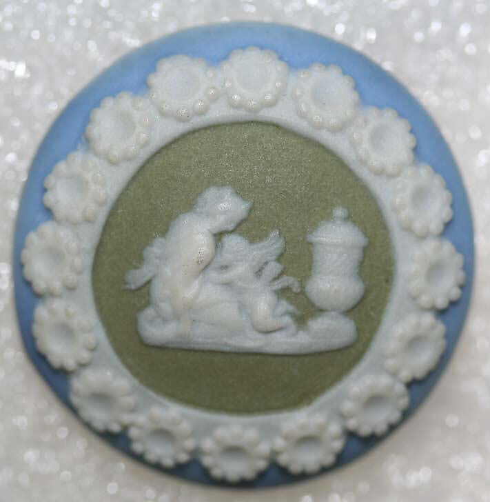 Button, jasper, metal, British