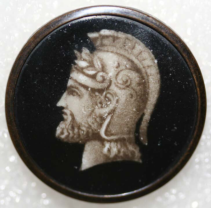 Button, porcelain, French