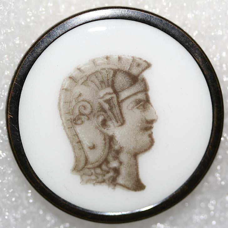 Button, porcelain, French