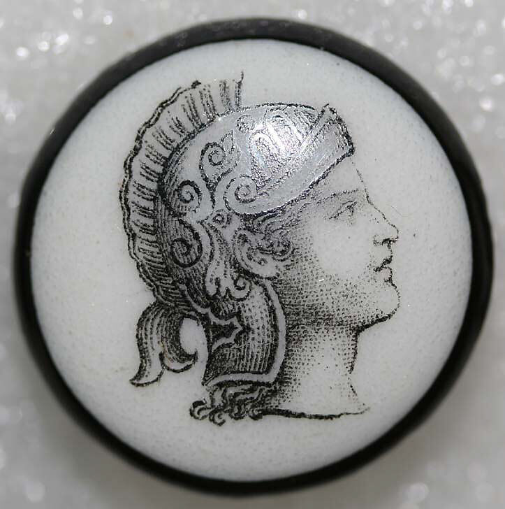 Button, porcelain, French