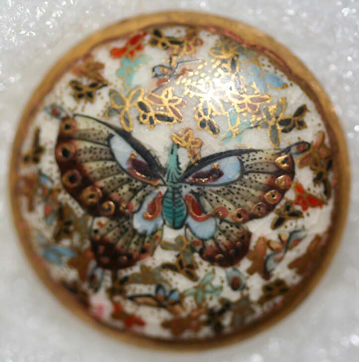 Button, porcelain, Japanese