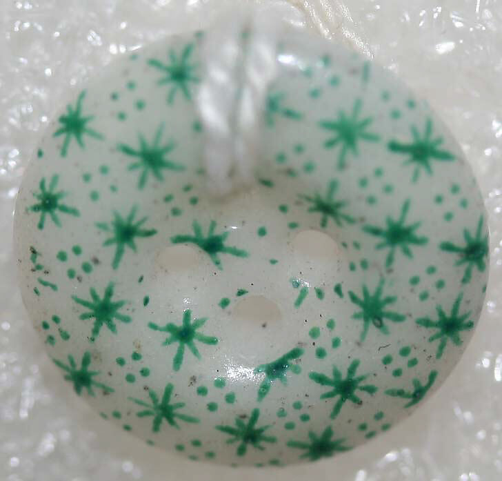 Button, china, British