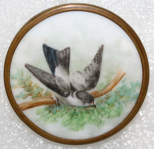 Button, porcelain, American or European