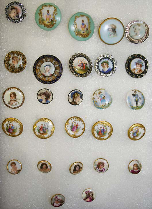 Button, porcelain, British 