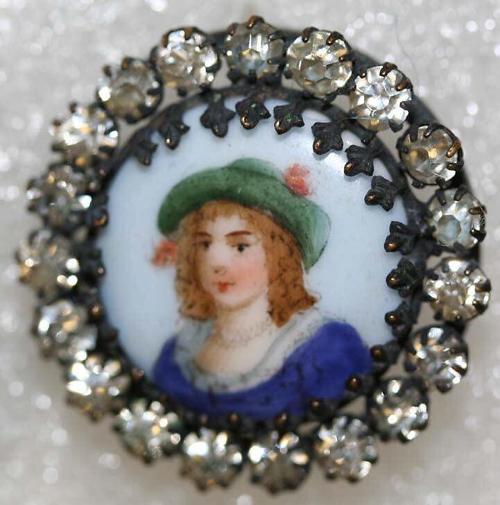 Button, porcelain, British
