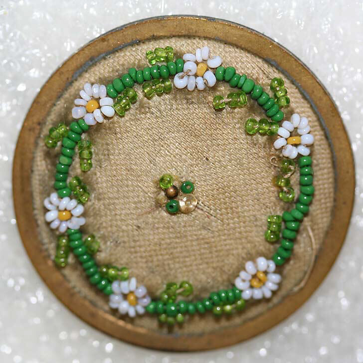 Button, [no medium available], American or European