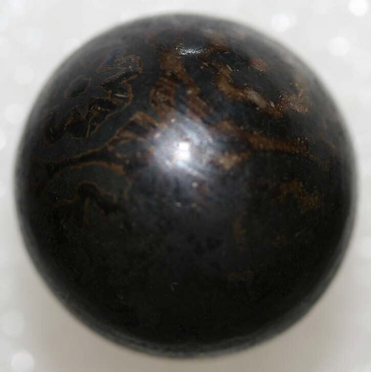 Button, [no medium available], American or European