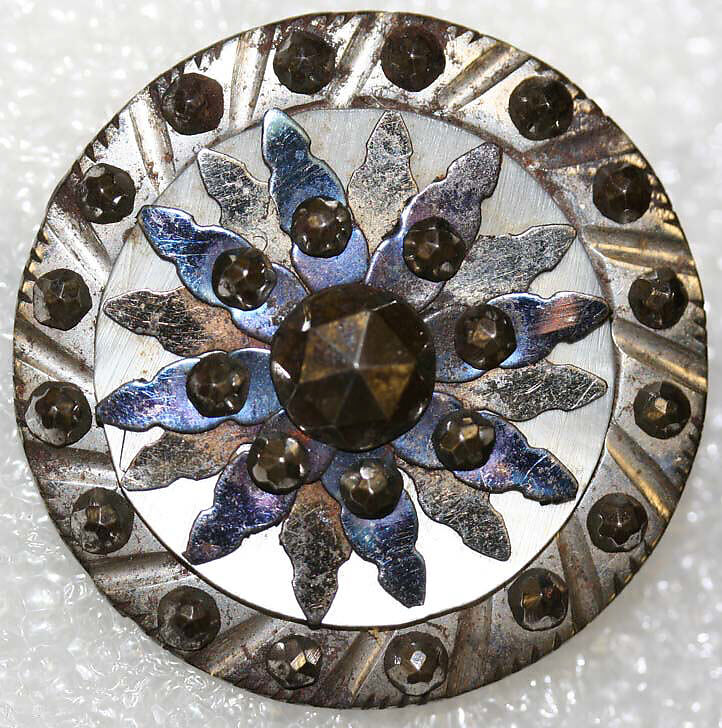 Button, [no medium available], American or European