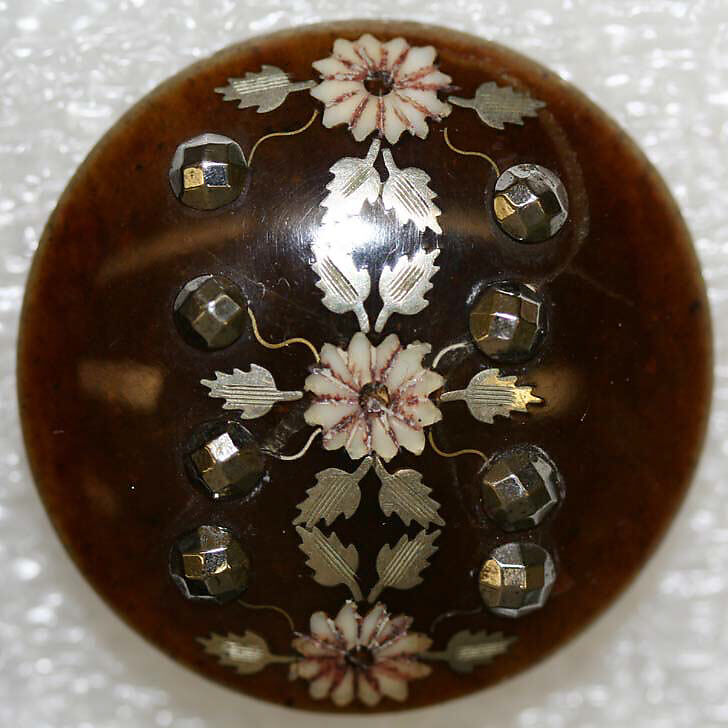 Button, [no medium available], American or European