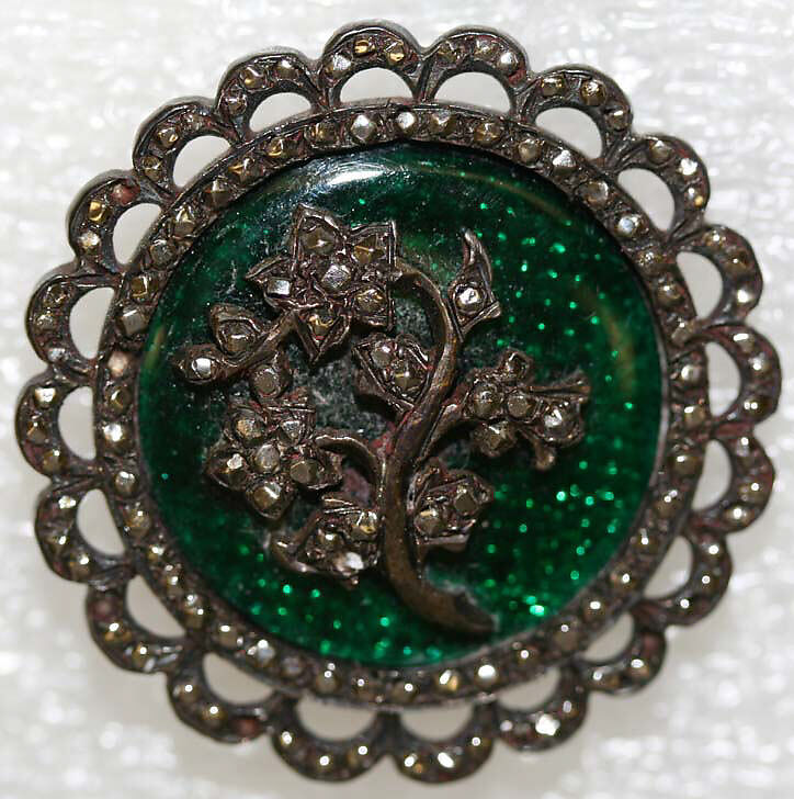 Button, [no medium available], American or European