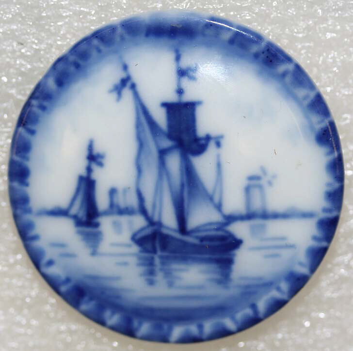 Button, [no medium available], American or European
