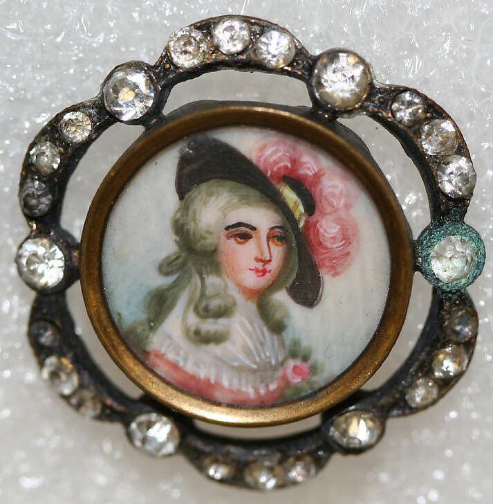 Button, ivory, rhinestones, metal, French