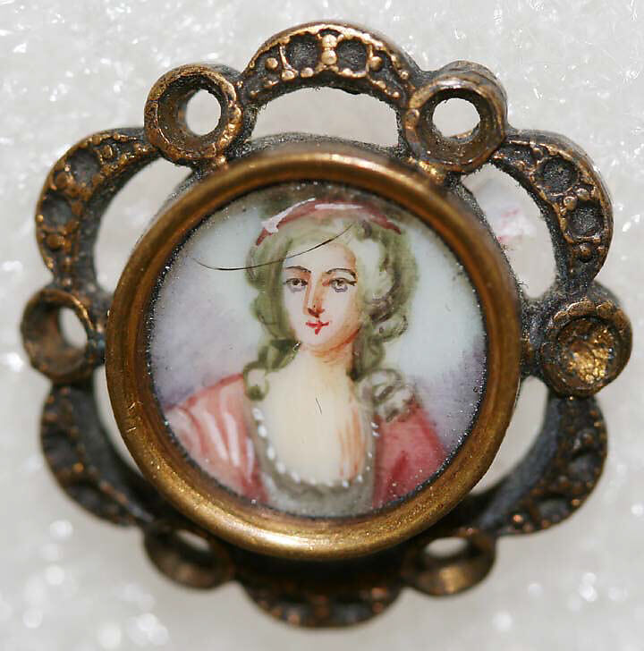 Button, ivory, rhinestones, metal, French