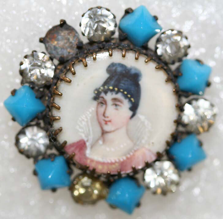 Button, ivory, rhinestones, metal, French