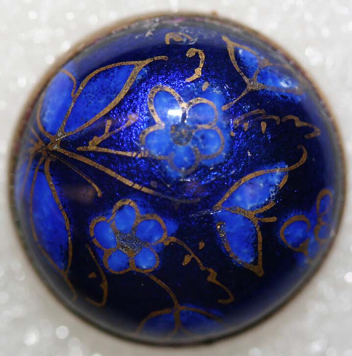 Button, enamel, French