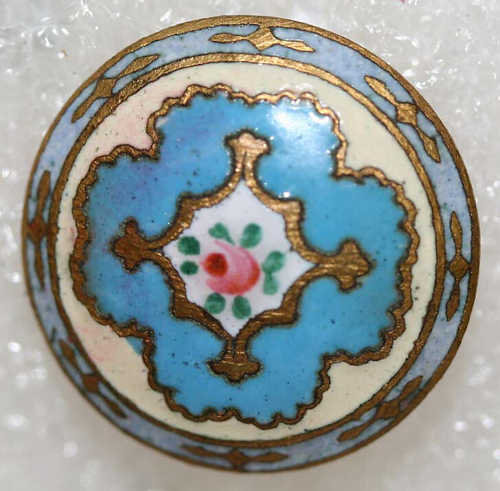 Button, enamel, French