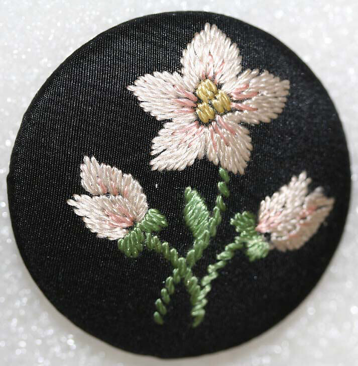 Button, [no medium available], American or European