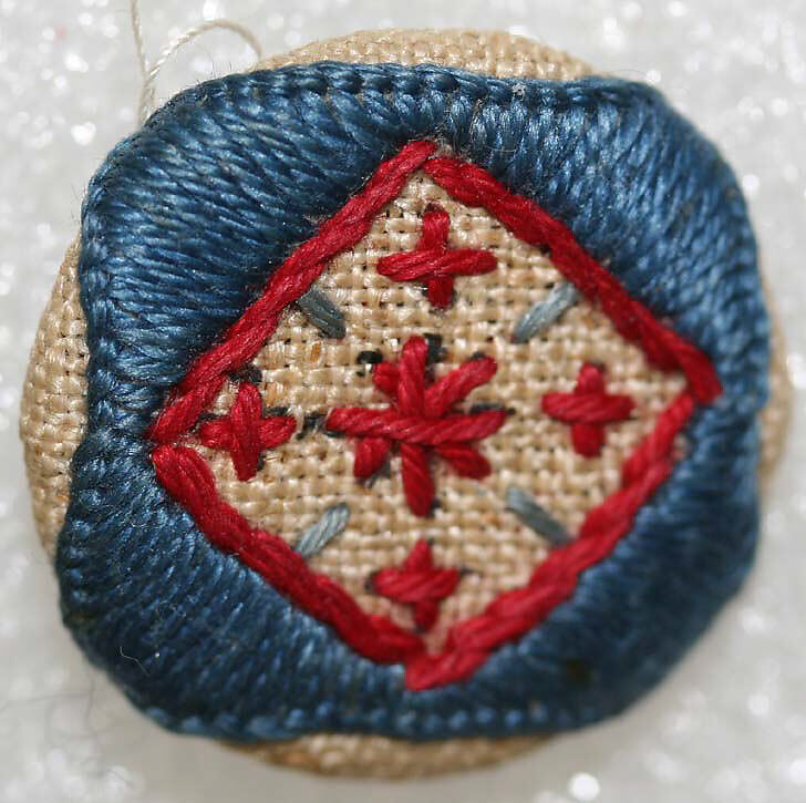 Button, [no medium available], American or European