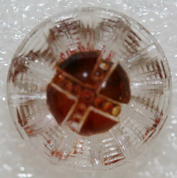 Button, glass, American or European