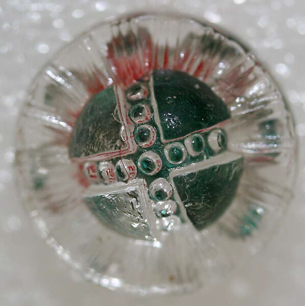 Button, glass, American or European
