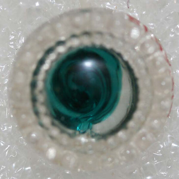 Button, glass, American or European