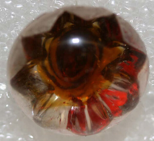 Button, glass, American or European