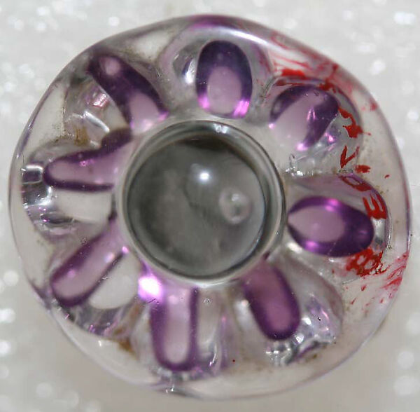 Button, glass, American or European