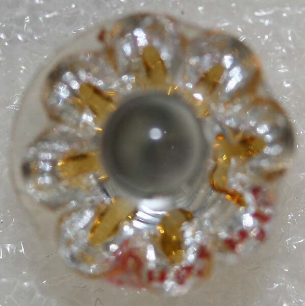 Button, glass, American or European