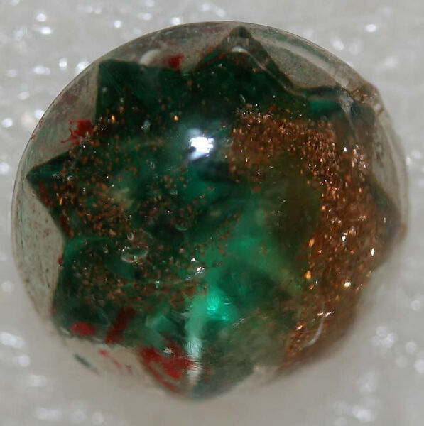 Button, glass, American or European