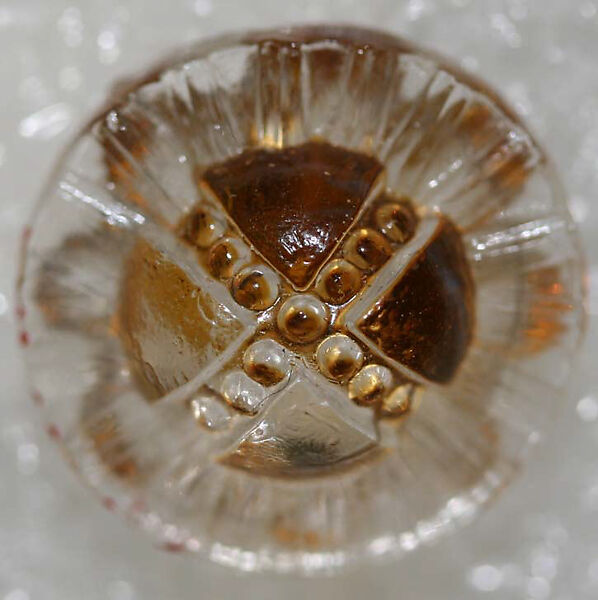 Button, glass, American or European