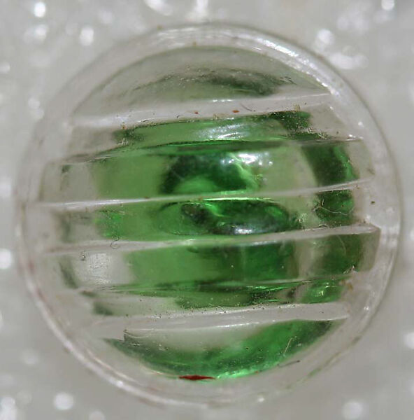 Button, glass, American or European
