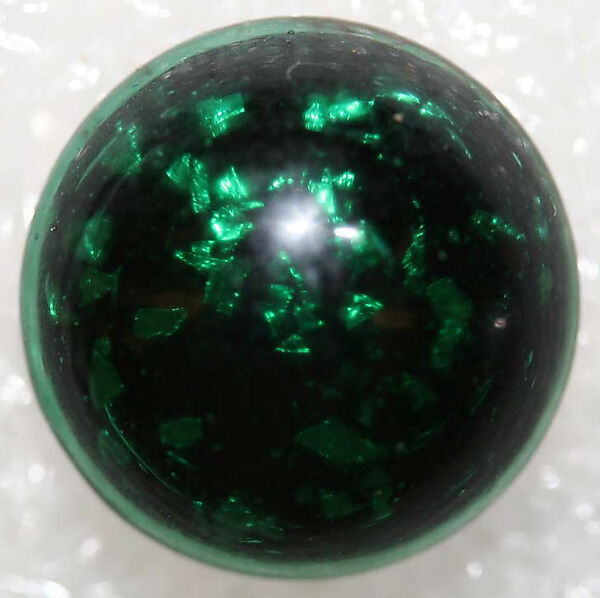 Button, glass, American or European