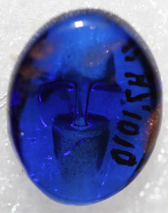 Button, glass, American or European