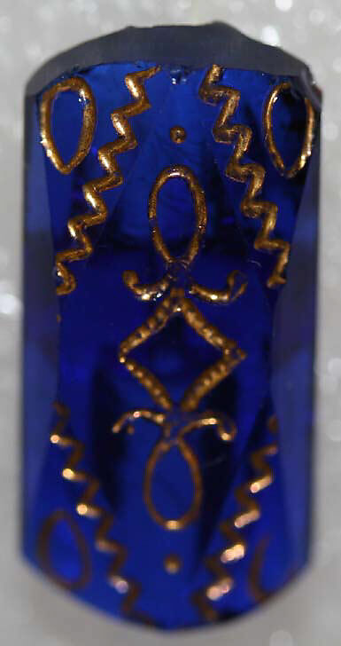 Button, glass, American or European