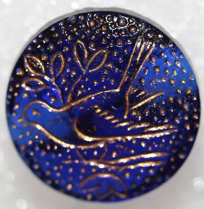 Button, glass, American or European