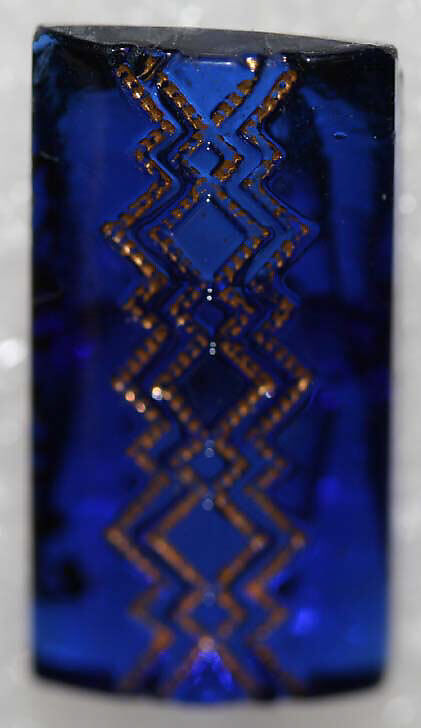 Button, glass, American or European