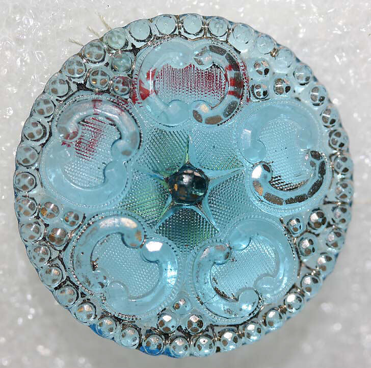 Button, glass, American or European