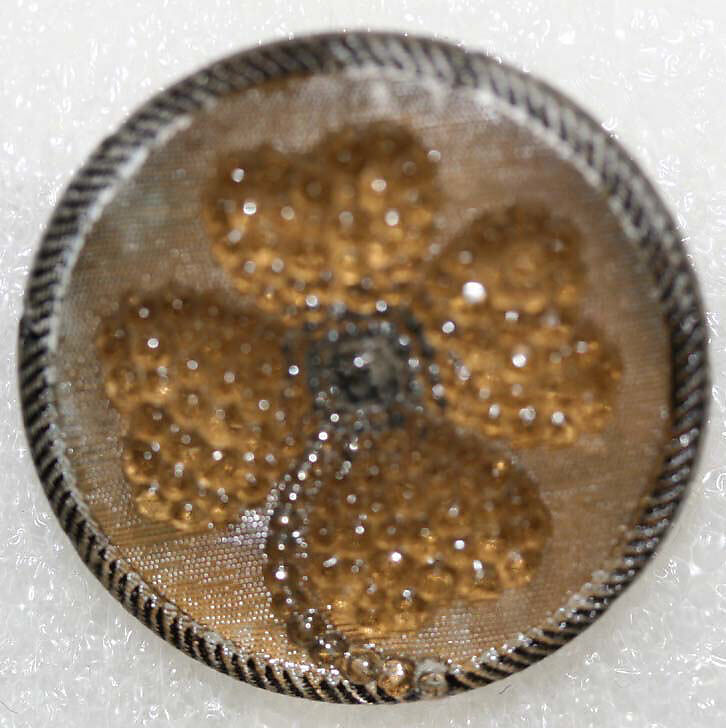 Button, glass, American or European