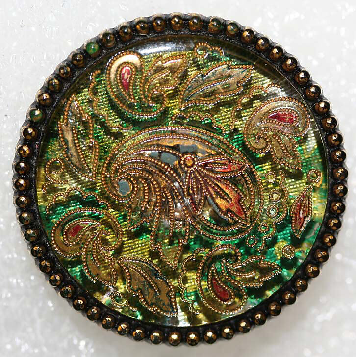 Button, glass, American or European