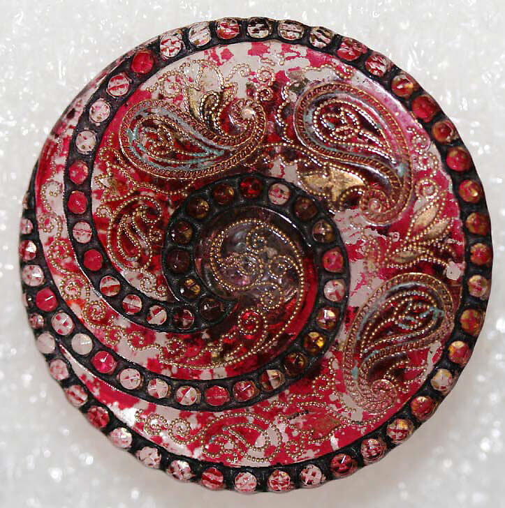 Button, glass, American or European