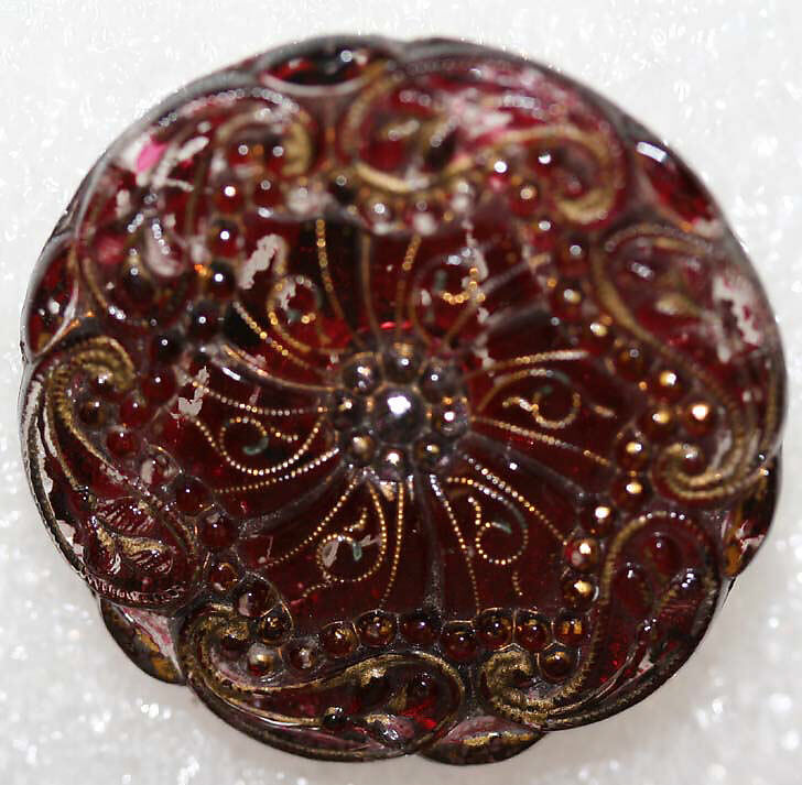 Button, glass, American or European