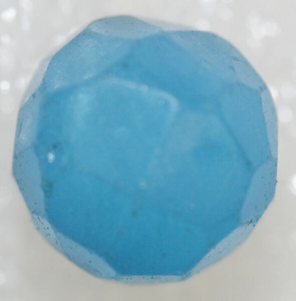 Button, glass, American or European