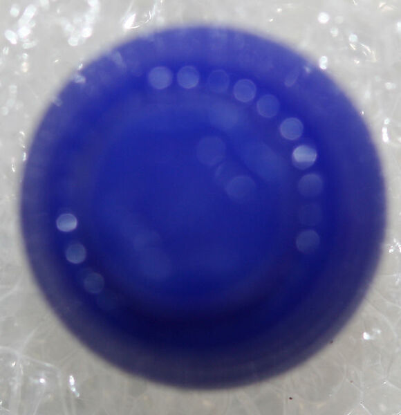 Button, glass, American or European