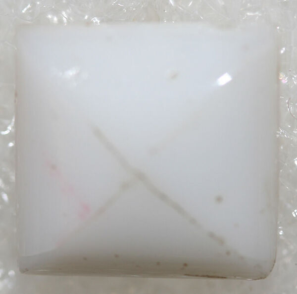 Button, glass, American or European