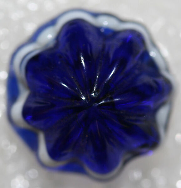 Button, glass, American or European