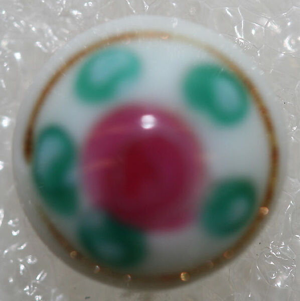 Button, glass, American or European
