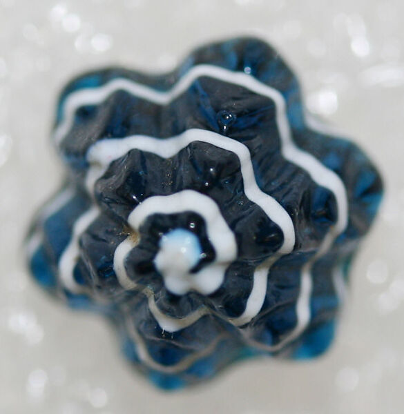 Button, glass, American or European